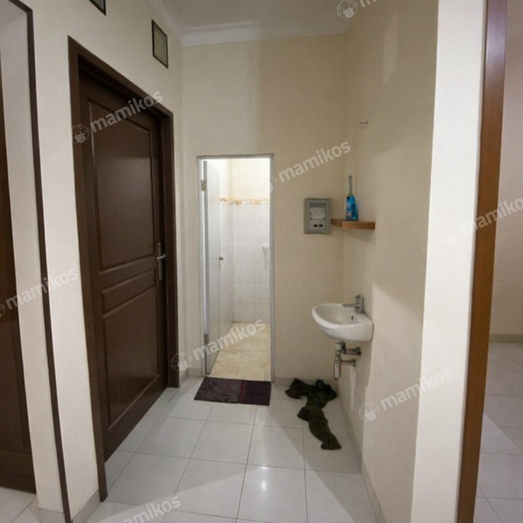 Rumah Sertifikat SHM 4 Kamar Tidur 2 Kamar Mandi Metland Menteng Jakarta Timur - Photo 4