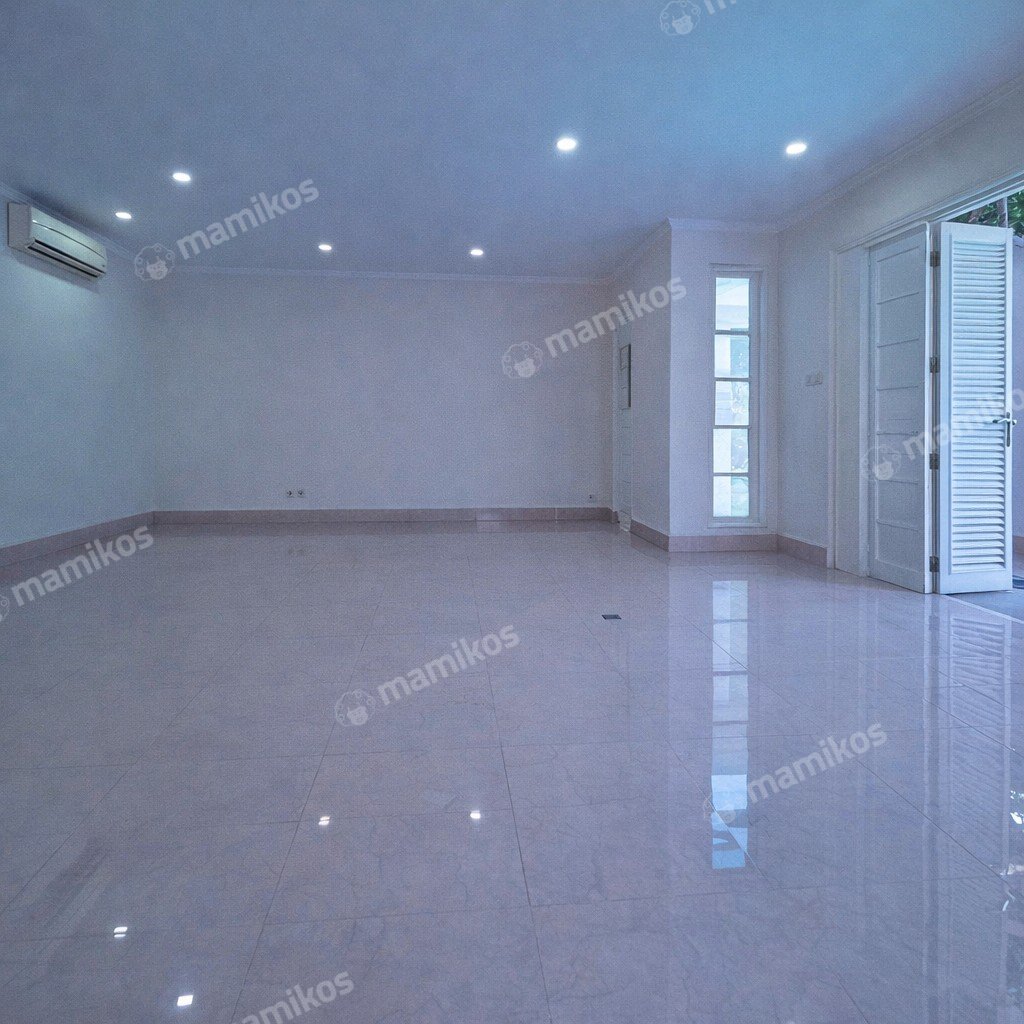 Rumah Sertifikat SHM 5 Kamar Tidur 4 Kamar Mandi Kemang Jakarta Selatan - Photo 5