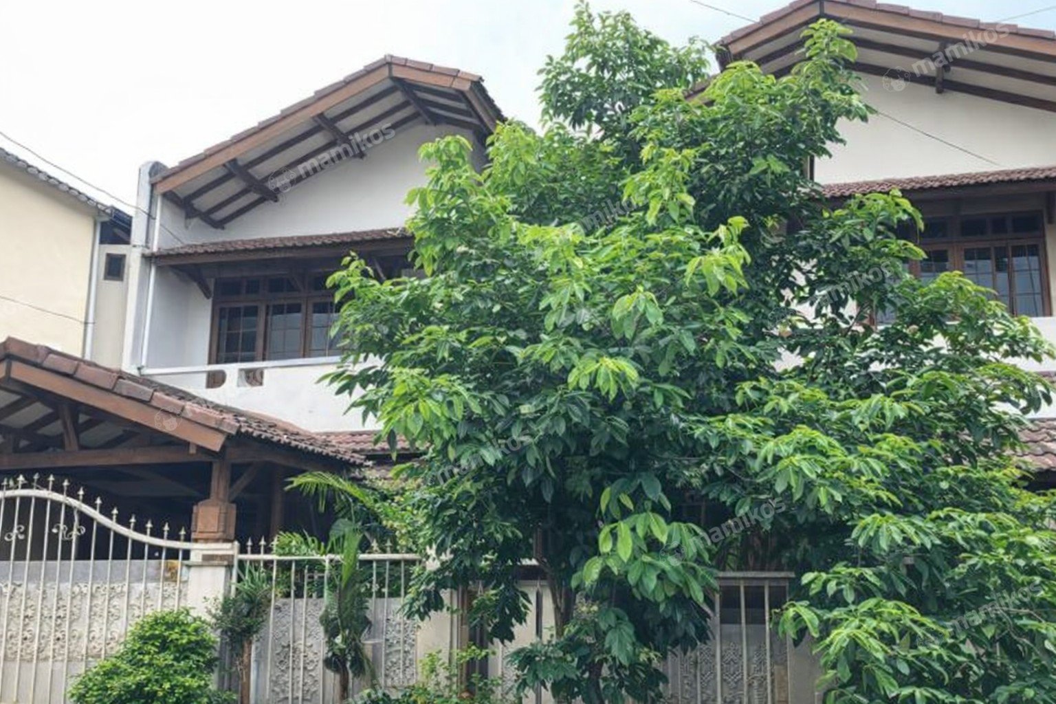 Rumah Sertifikat SHM 5 Kamar Tidur 4 Kamar Mandi Duren Sawit Jakarta Timur