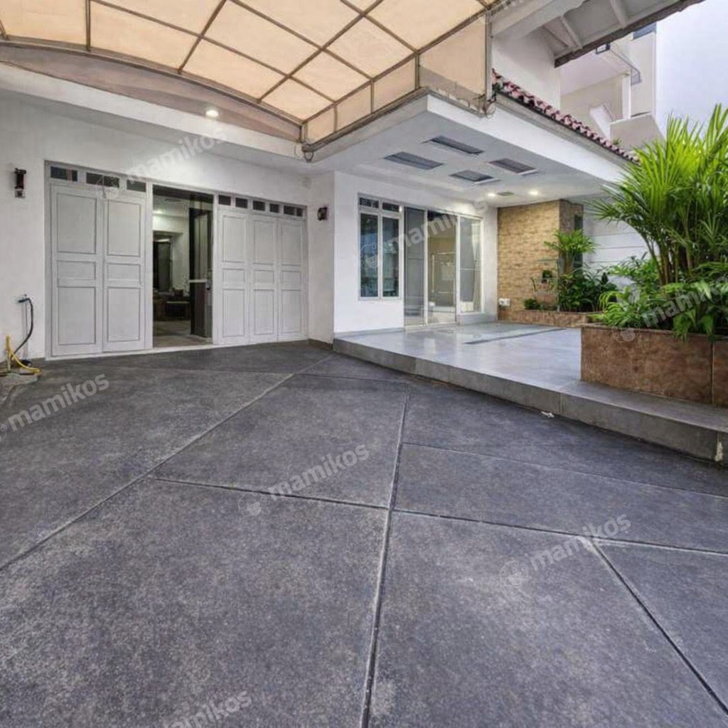 Rumah Sertifikat SHM 5 Kamar Tidur 3 Kamar Mandi Kebon Jeruk Jakarta Barat - Photo 2