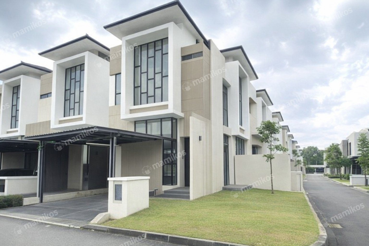 Rumah Sertifikat HGB 4 Kamar Tidur 4 Kamar Mandi Jakarta Garden City Jakarta Timur