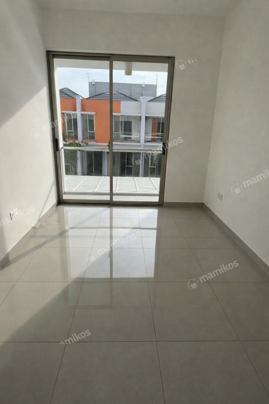 Rumah 2 Kamar Tidur 1 Kamar Mandi 2 Lantai Pantai Indah Kapuk Jakarta Utara - Photo 3