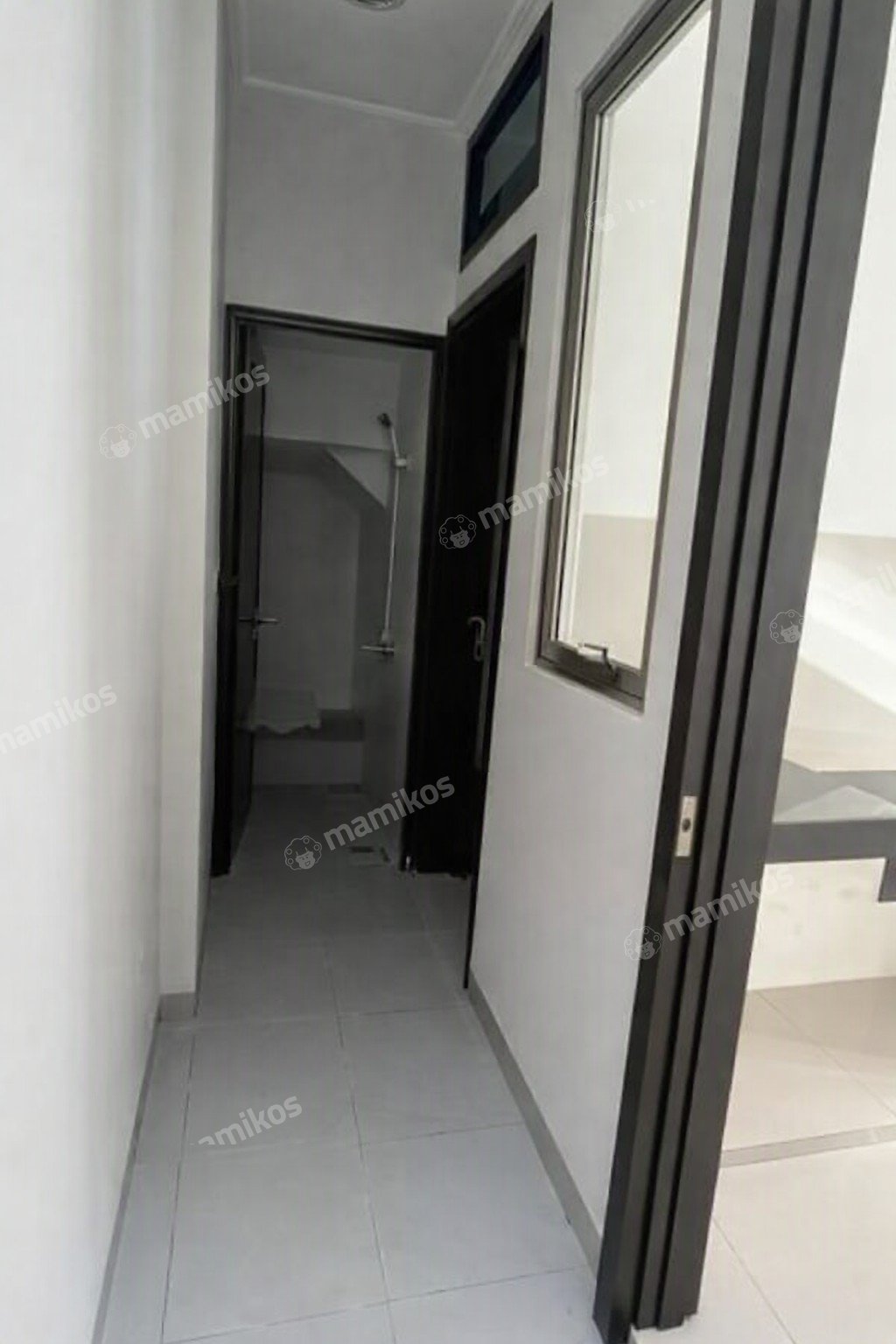 Rumah 2 Kamar Tidur 1 Kamar Mandi 2 Lantai Pantai Indah Kapuk Jakarta Utara - Photo 4