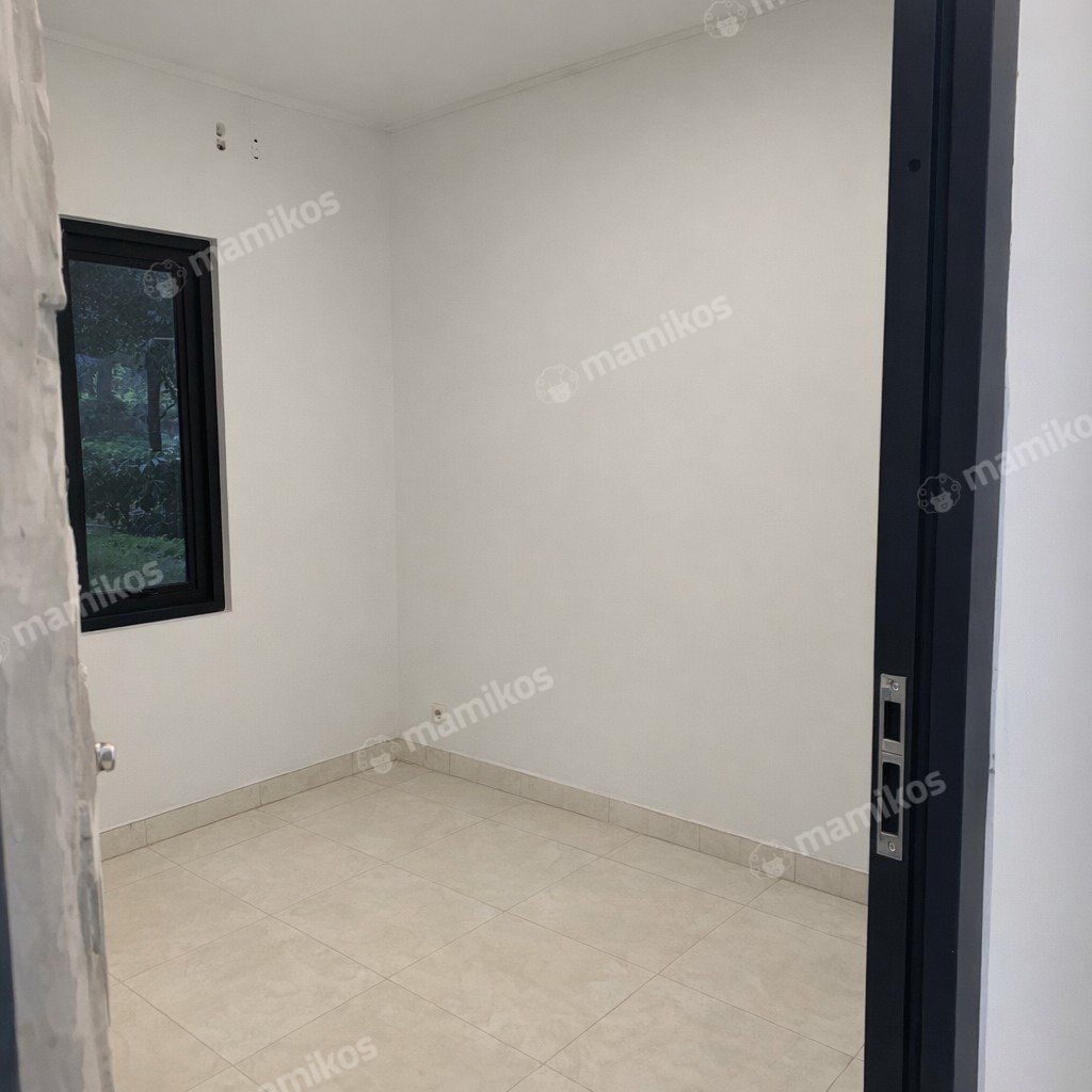 Rumah Sertifikat HGB 2 Kamar Tidur 1 Kamar Mandi Raffles Hills Jakarta Timur - Photo 3