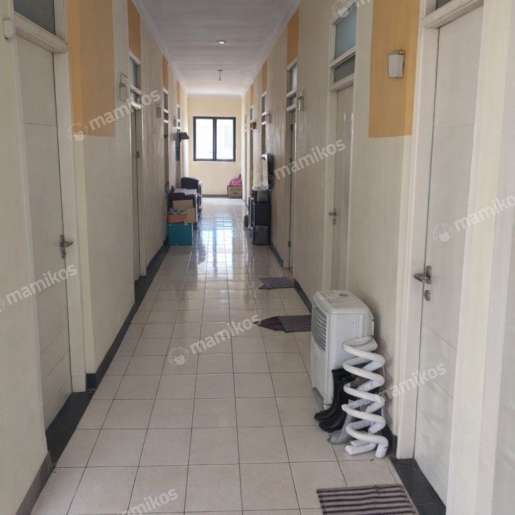 Rumah Sertifikat SHM 24 Kamar Tidur 25 Kamar Mandi Bangka Jakarta Selatan - Photo 2