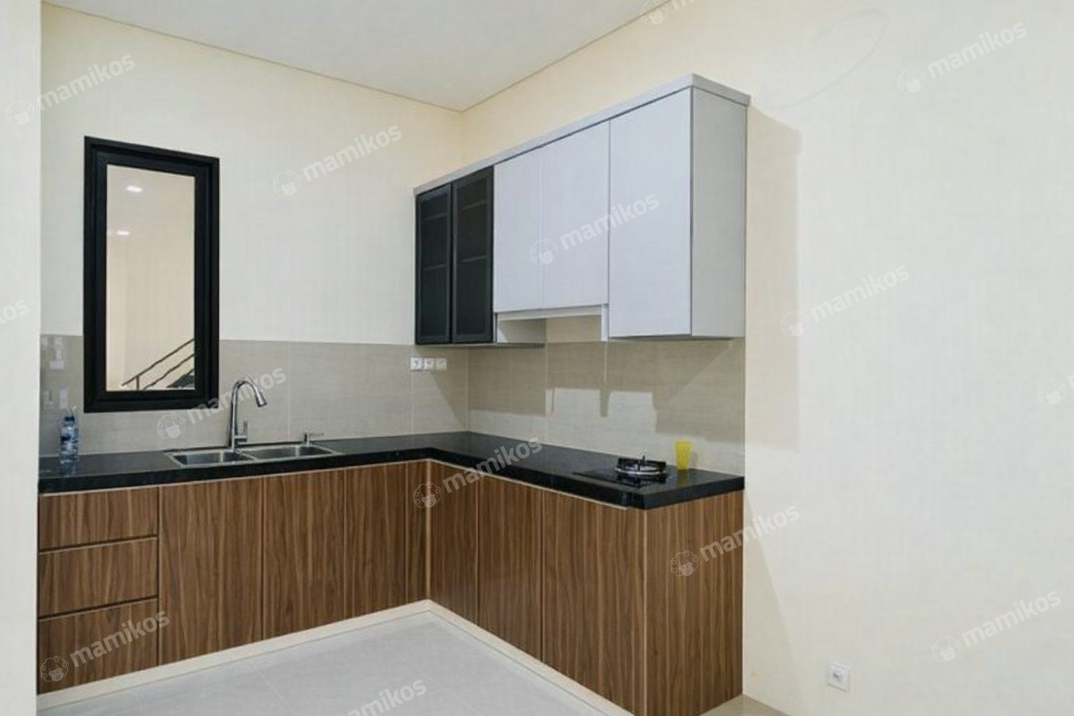 Rumah Sertifikat SHM 3 Kamar Tidur 3 Kamar Mandi Metland Puri Jakarta Barat
