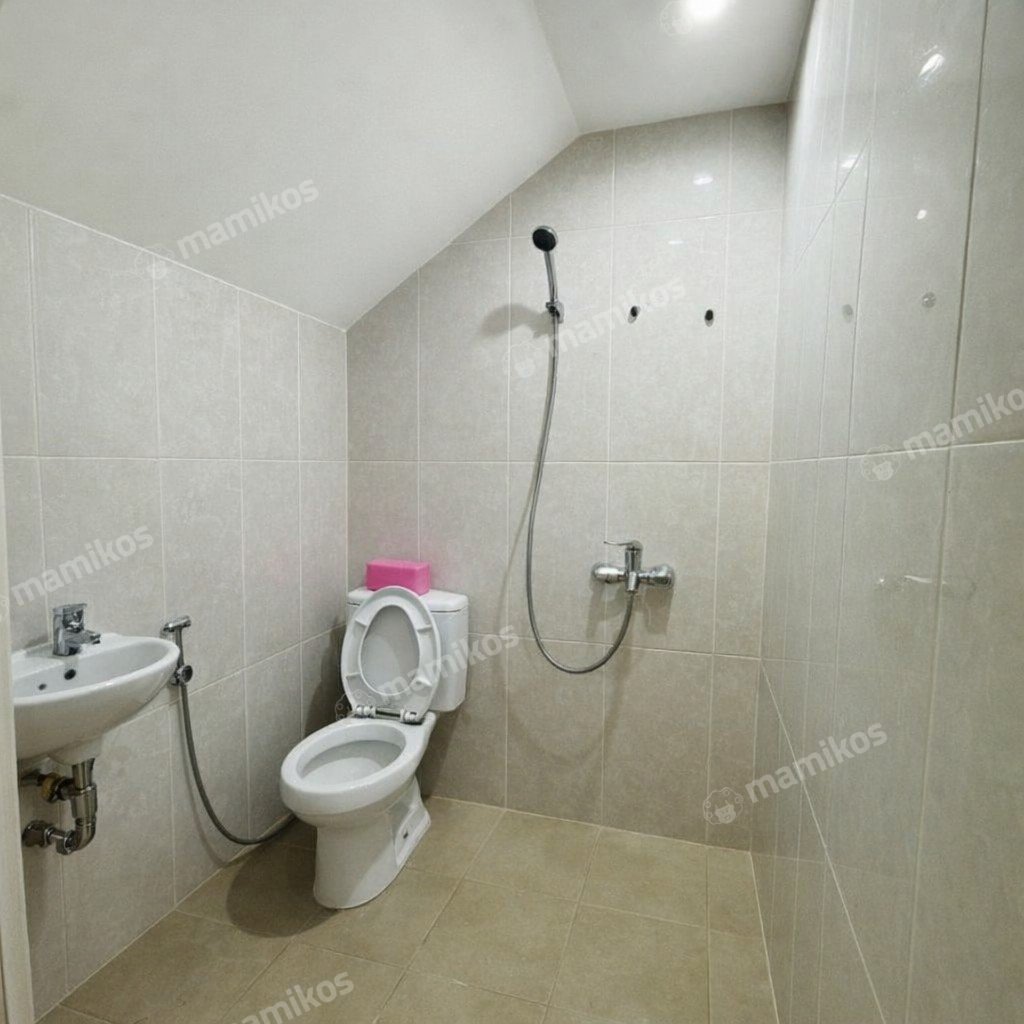 Rumah Sertifikat SHM 3 Kamar Tidur 3 Kamar Mandi Metland Puri Jakarta Barat - Photo 4