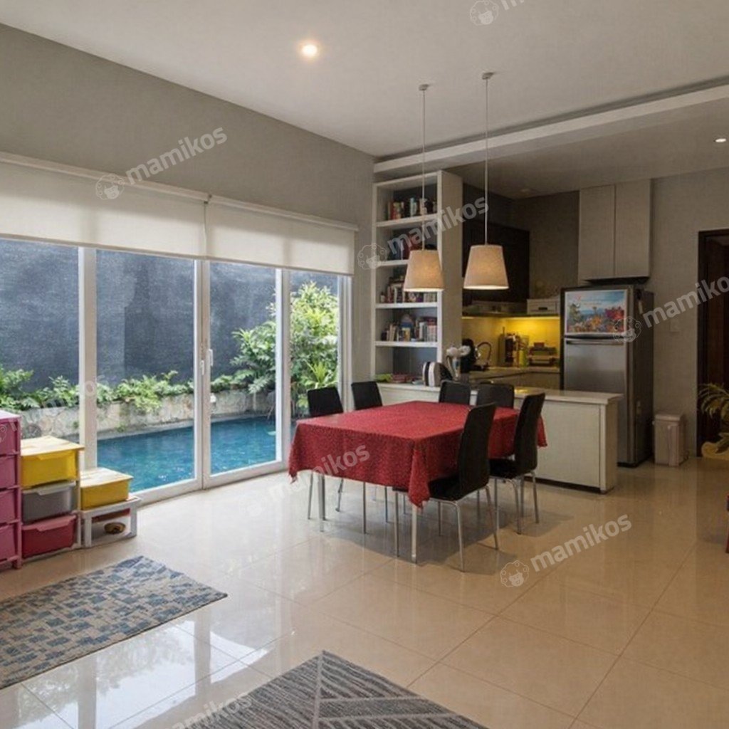 Rumah Sertifikat SHM 6 Kamar Tidur 5 Kamar Mandi Cilandak Jakarta Selatan - Photo 2