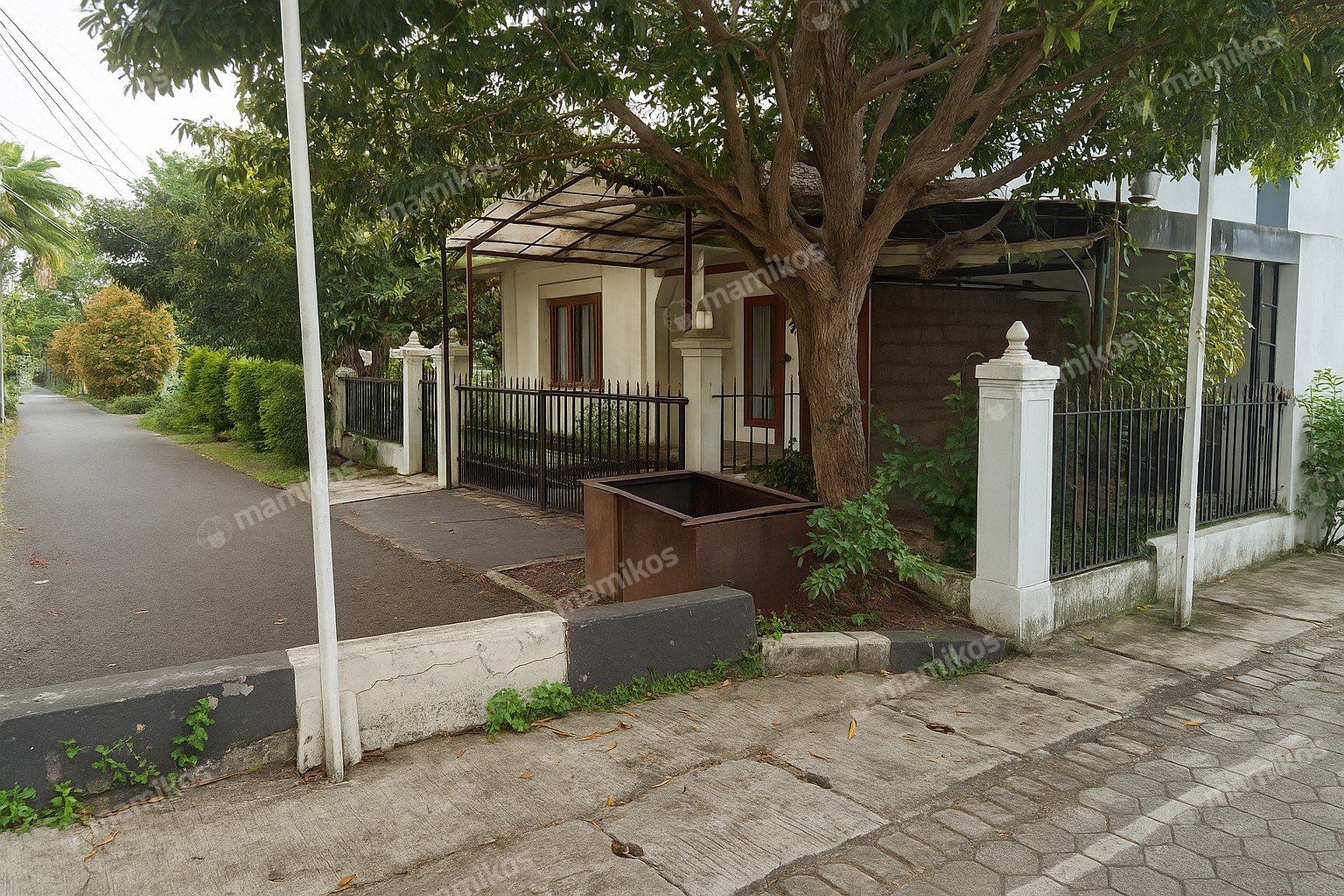 Rumah Sertifikat SHM 7 Kamar Tidur 3 Kamar Mandi Kemanggisan Jakarta Barat - Photo 4