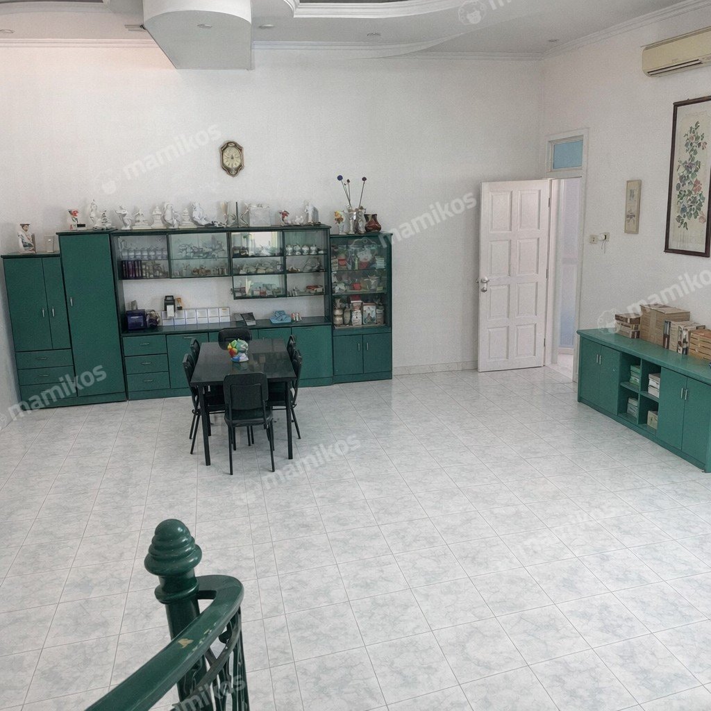 Rumah Sertifikat SHM 4 Kamar Tidur 2 Kamar Mandi Taman Palem Jakarta Barat - Photo 4