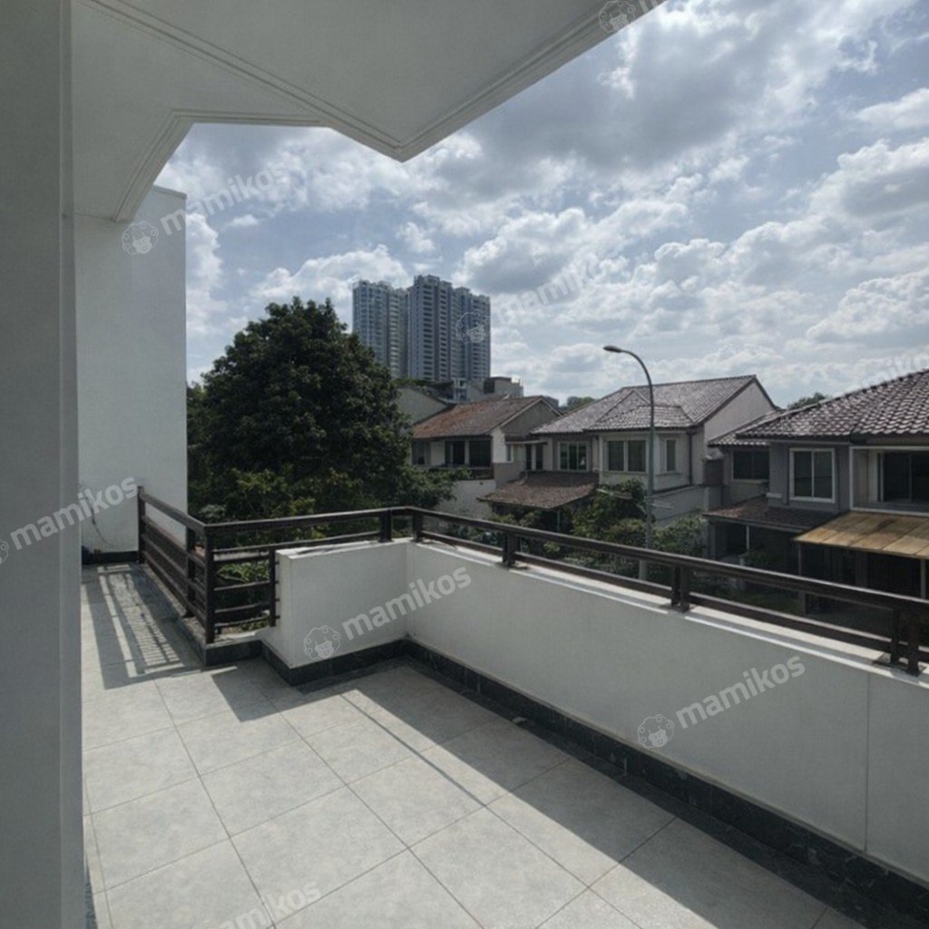 Rumah Sertifikat SHM 4 Kamar Tidur 2 Kamar Mandi Taman Palem Jakarta Barat - Photo 5