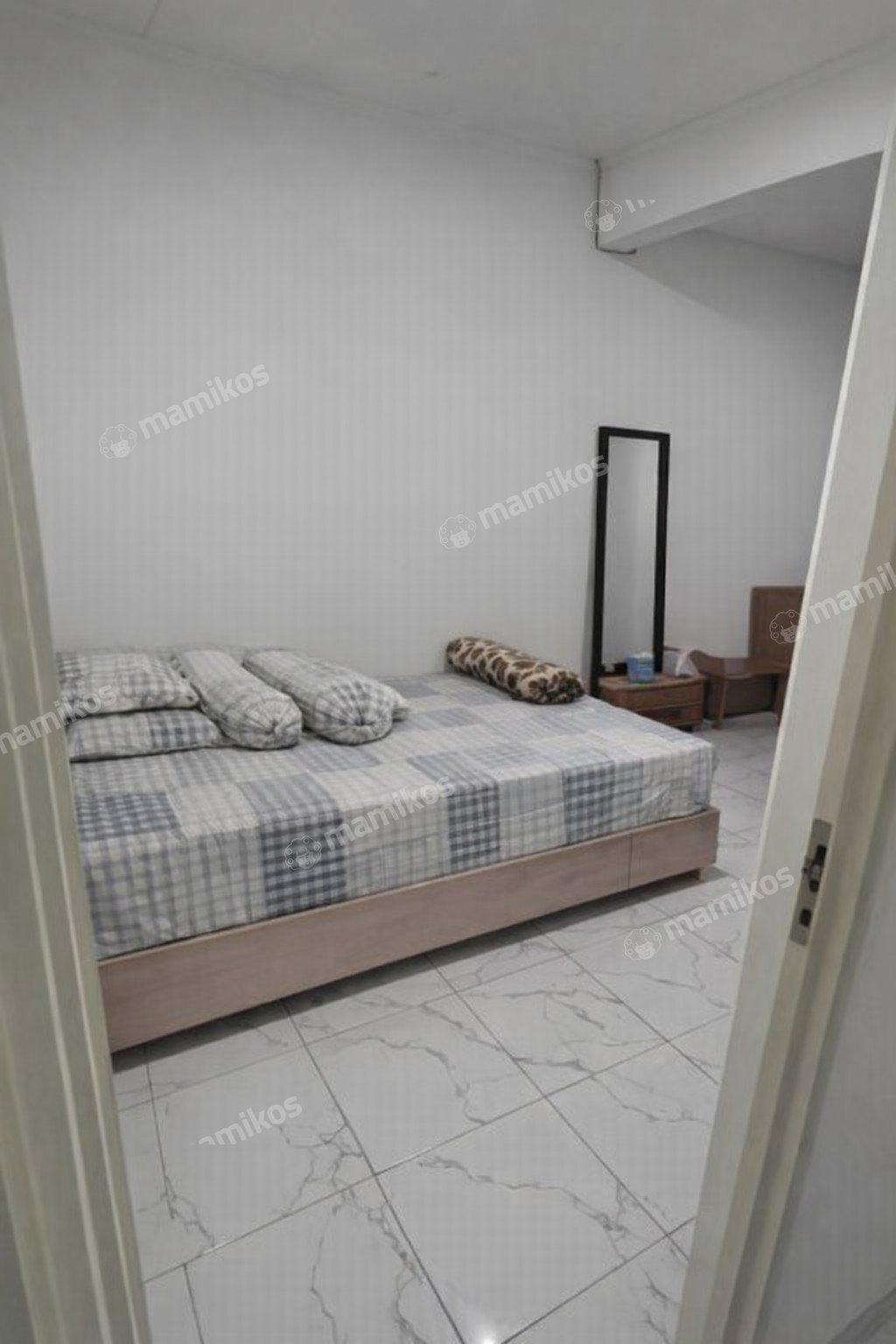 Rumah Sertifikat SHM 3 Kamar Tidur 3 Kamar Mandi Metland Puri Jakarta Barat - Photo 5