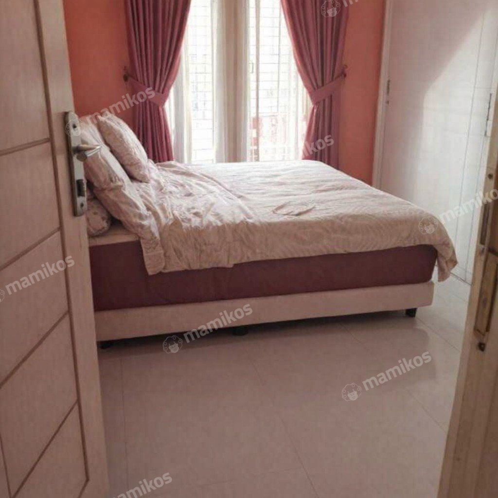 Rumah Sertifikat SHM 6 Kamar Tidur 6 Kamar Mandi Pulogebang Jakarta Timur - Photo 3