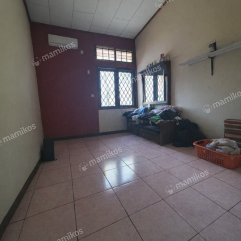 Rumah Sertifikat SHM 7 Kamar Tidur 5 Kamar Mandi Cibubur Jakarta Timur - Photo 5