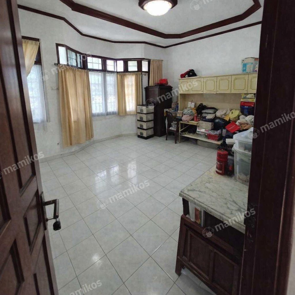 Rumah Sertifikat SHM 5 Kamar Tidur 5 Kamar Mandi Duren Sawit Jakarta Timur - Photo 3