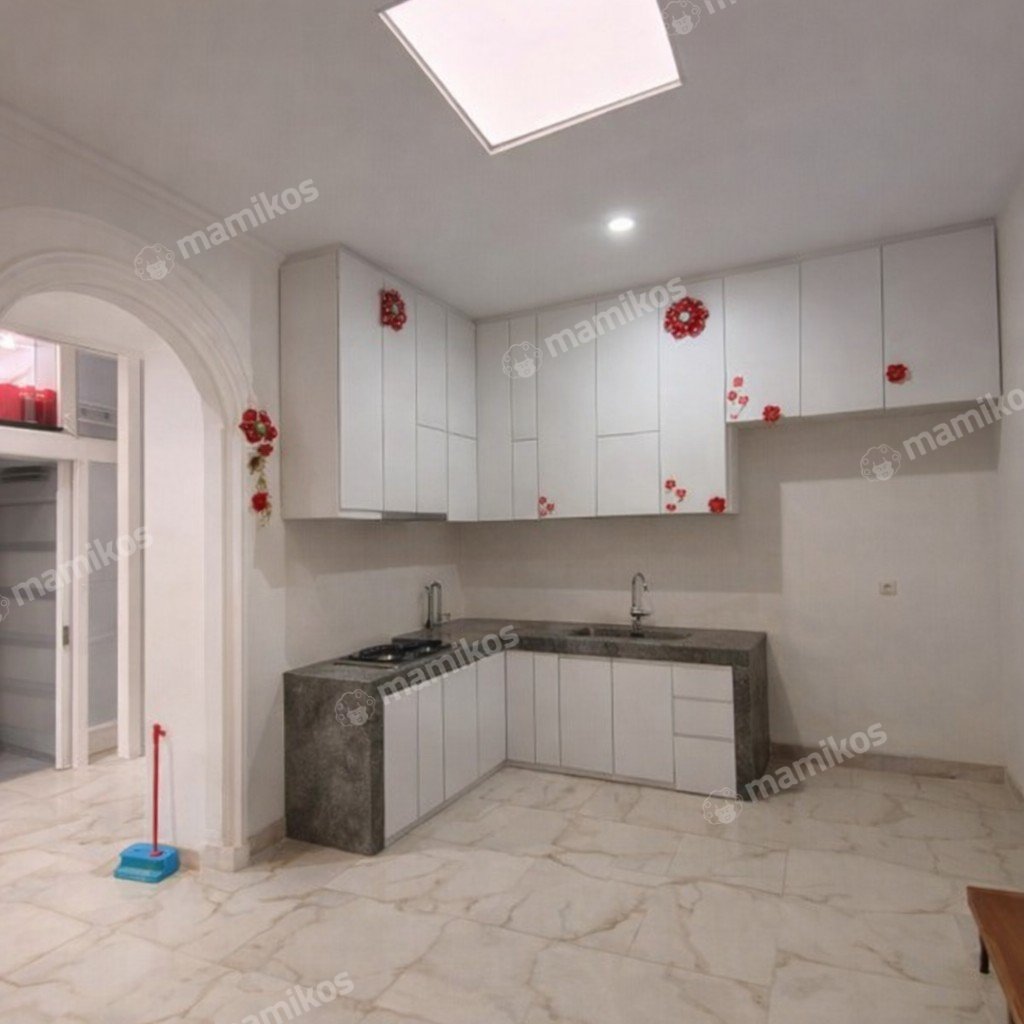 Rumah Sertifikat SHM 4 Kamar Tidur 4 Kamar Mandi Green Lake City Jakarta Barat - Photo 5
