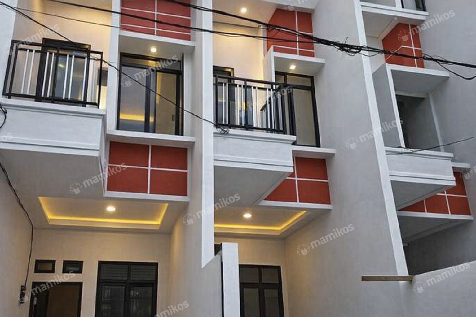Rumah Sertifikat SHM 3 Kamar Tidur 3 Kamar Mandi Taman Ratu Jakarta Barat