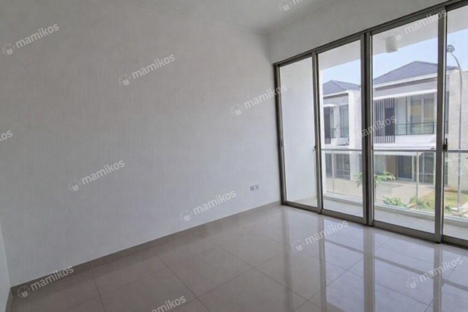 Rumah Baru 3 Kamar Tidur 3 Kamar Mandi Pantai Indah Kapuk Jakarta Utara - Photo 3