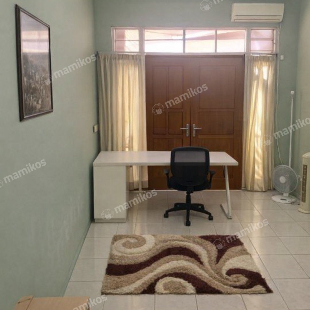 Rumah Sertifikat SHM 7 Kamar Tidur 7 Kamar Mandi Matraman Jakarta Timur - Photo 3