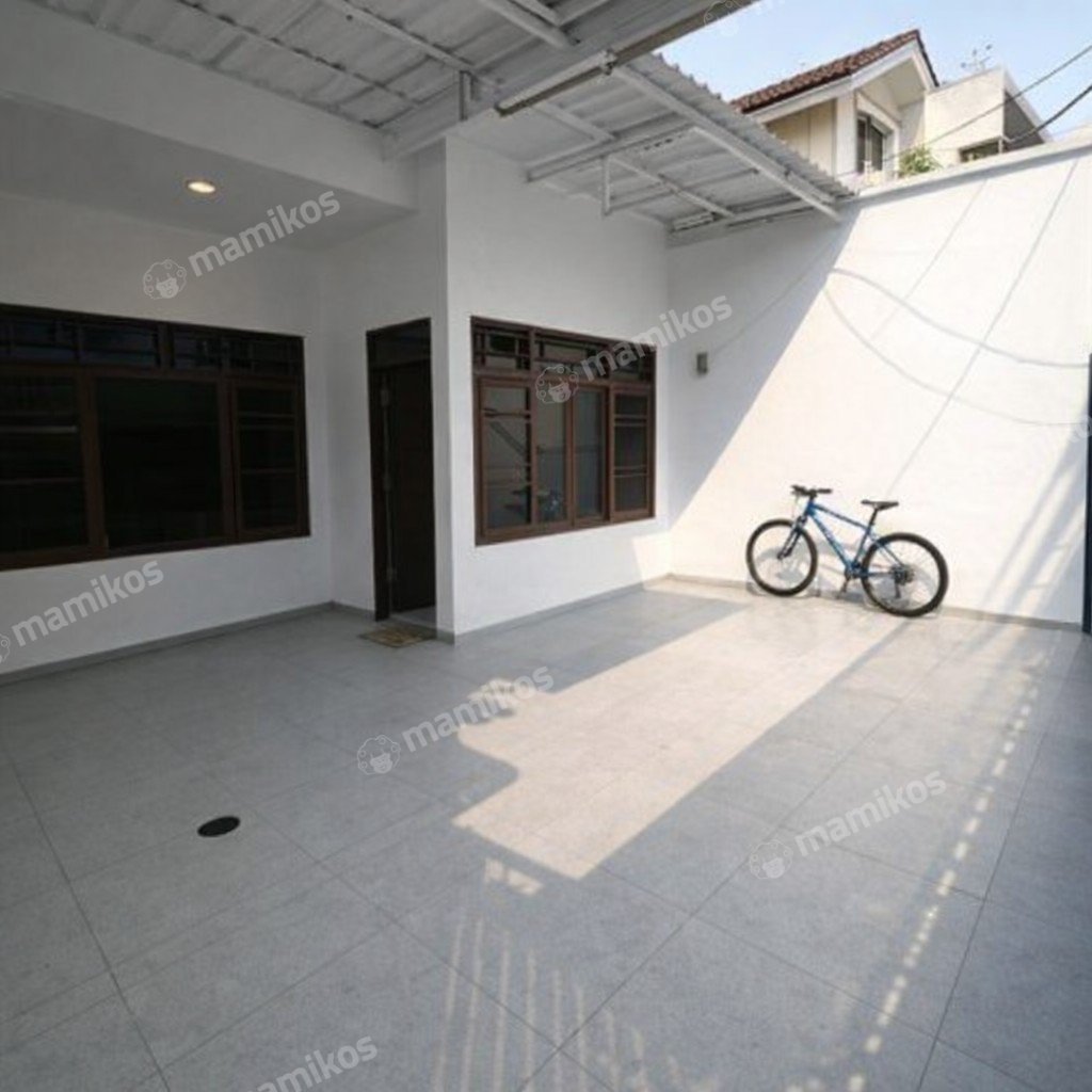 Rumah Sertifikat SHM 3 Kamar Tidur 3 Kamar Mandi Pondok Bambu Jakarta Timur - Photo 2