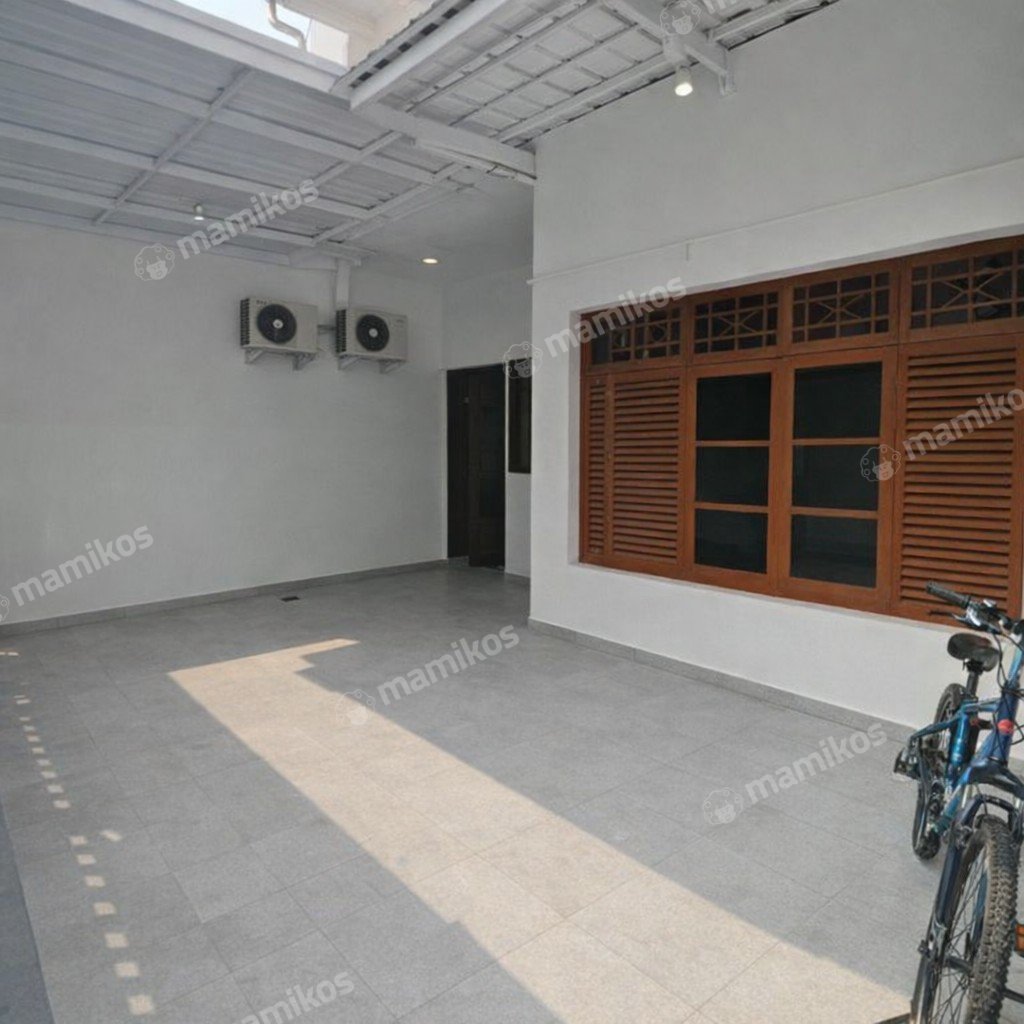 Rumah Sertifikat SHM 3 Kamar Tidur 3 Kamar Mandi Pondok Bambu Jakarta Timur - Photo 3