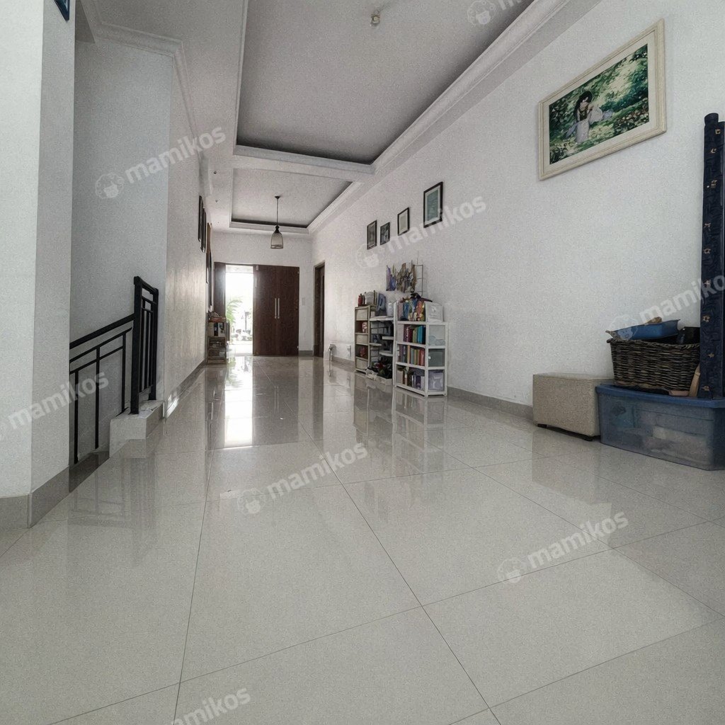 Rumah Sertifikat SHM 4 Kamar Tidur 4 Kamar Mandi Duren Sawit Jakarta Timur - Photo 2