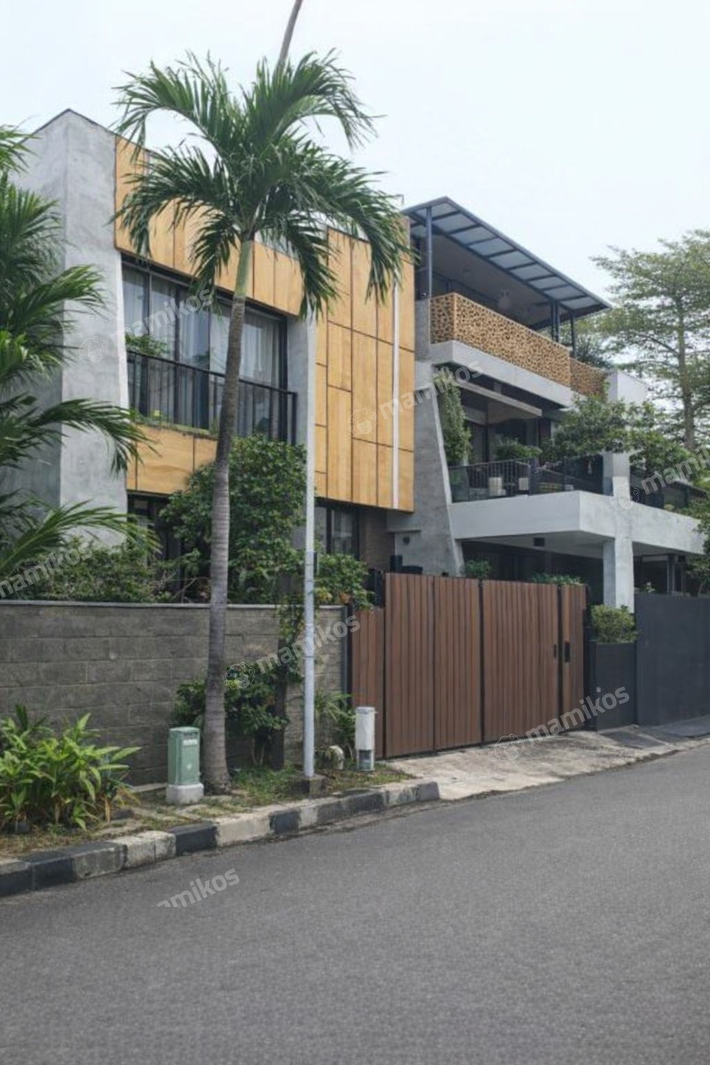 Rumah Sertifikat SHM 4 Kamar Tidur 2 Kamar Mandi Kembangan Jakarta Barat - Photo 2