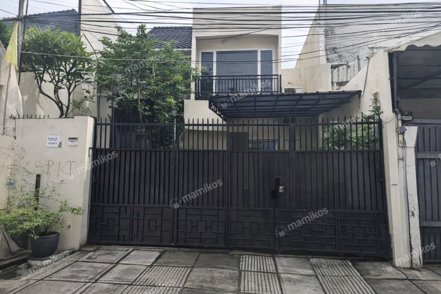 Rumah Sertifikat SHM 5 Kamar Tidur 3 Kamar Mandi Kemanggisan Jakarta Barat