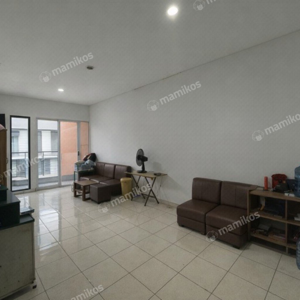 Rumah Sertifikat SHM 5 Kamar Tidur 3 Kamar Mandi Taman Ratu Jakarta Barat - Photo 3