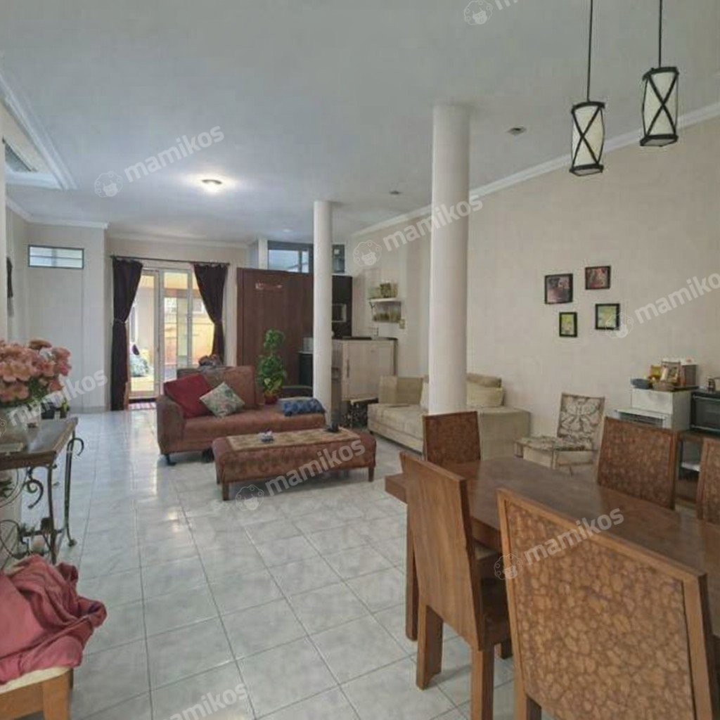 Rumah Sertifikat SHM 3 Kamar Tidur 3 Kamar Mandi Kota Wisata Jakarta Timur - Photo 4