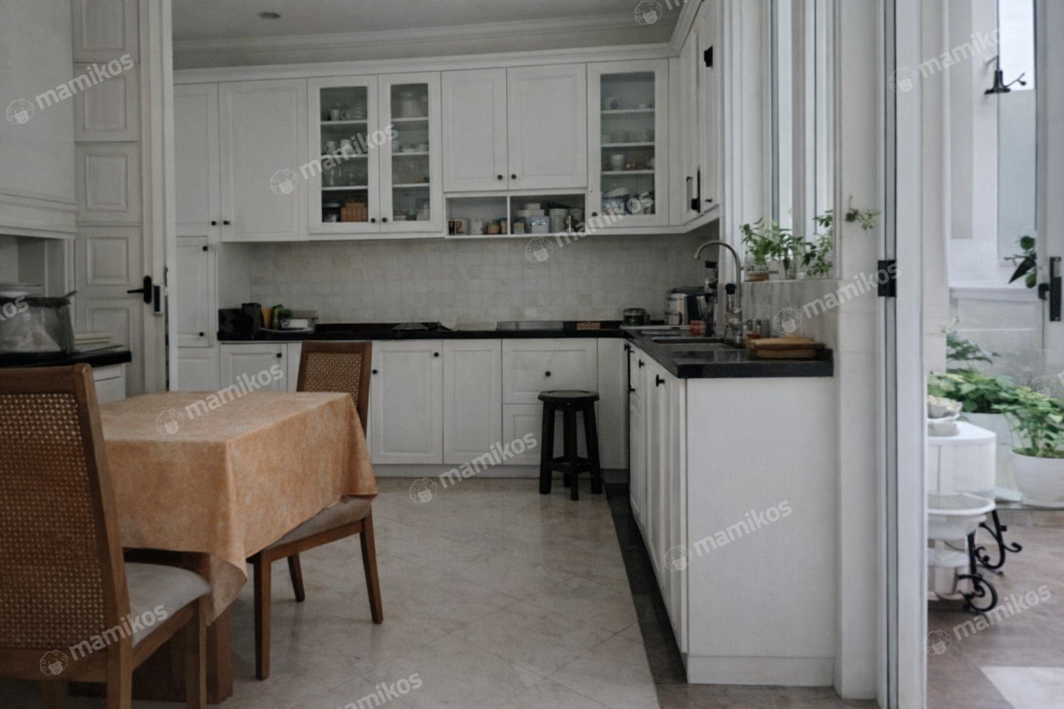 Rumah Sertifikat SHM 7 Kamar Tidur 7 Kamar Mandi Palmerah Jakarta Barat - Photo 4