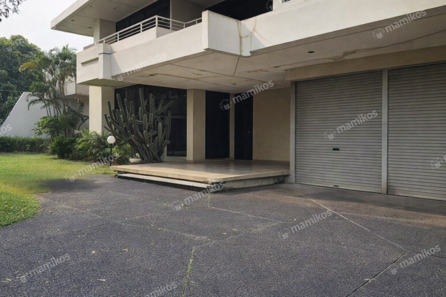 Rumah Sertifikat SHM 5 Kamar Tidur 5 Kamar Mandi Senopati Jakarta Selatan