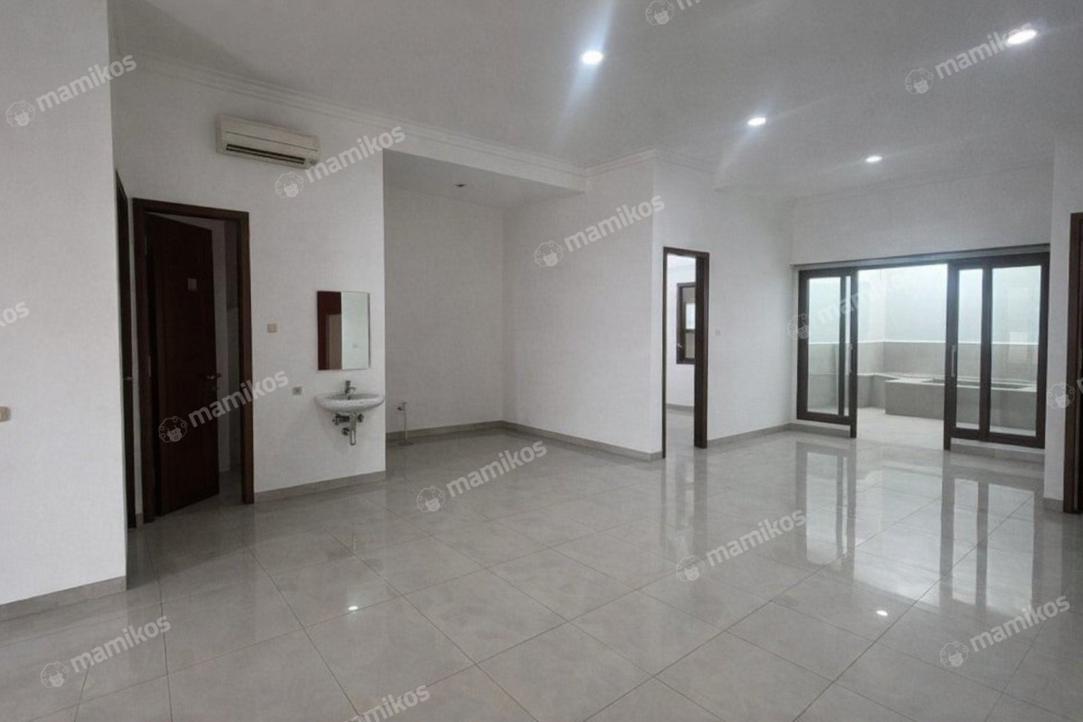 Rumah Sertifikat SHM 3 Kamar Tidur 2 Kamar Mandi Meruya Jakarta Barat