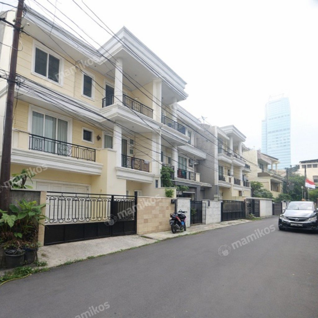 Rumah Sertifikat SHM 3 Kamar Tidur 3 Kamar Mandi Setiabudi Jakarta Selatan - Photo 2
