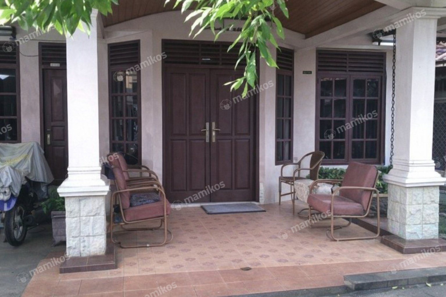 Rumah Sertifikat SHM 8 Kamar Tidur 4 Kamar Mandi Utan Kayu Jakarta Timur