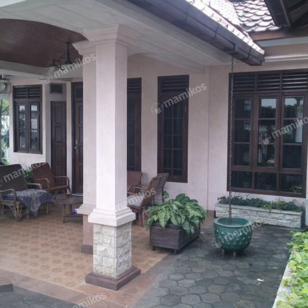 Rumah Sertifikat SHM 8 Kamar Tidur 4 Kamar Mandi Utan Kayu Jakarta Timur - Photo 2