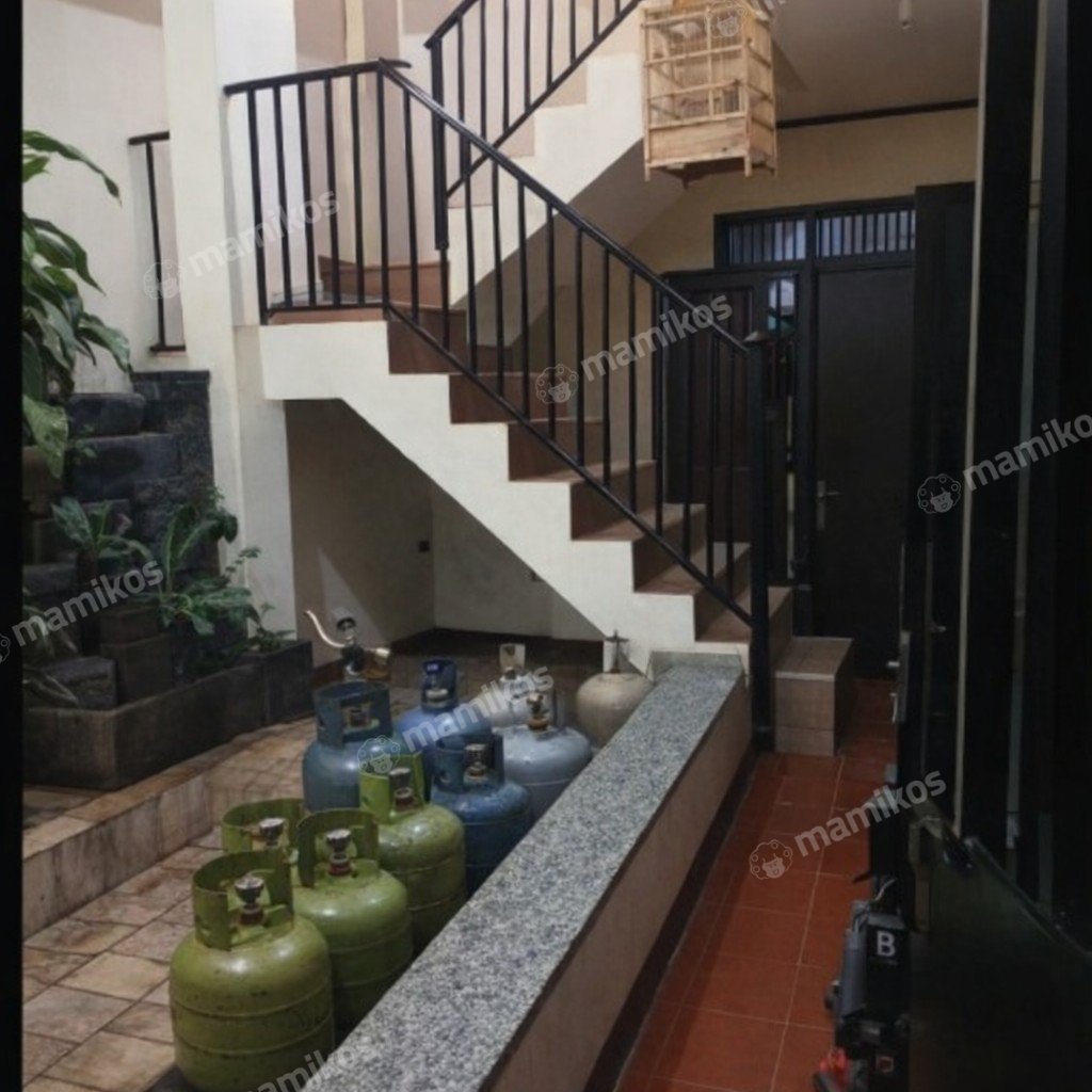 Rumah Sertifikat SHM 4 Kamar Tidur 2 Kamar Mandi Condet Jakarta Timur - Photo 2