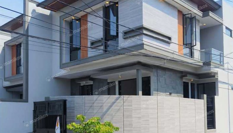 Rumah 4KT 3KM Nginden Surabaya