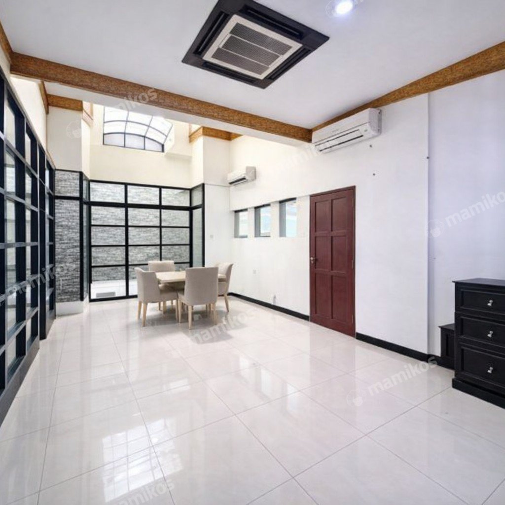 Rumah Sertifikat SHM 6 Kamar Tidur 10 Kamar Mandi Jagakarsa Jakarta Selatan - Photo 5
