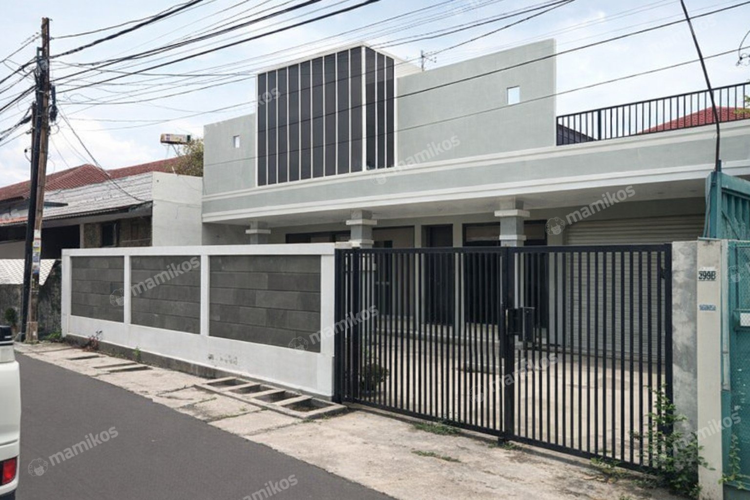 Rumah Sertifikat SHM 5 Kamar Tidur 3 Kamar Mandi Palmerah Jakarta Barat