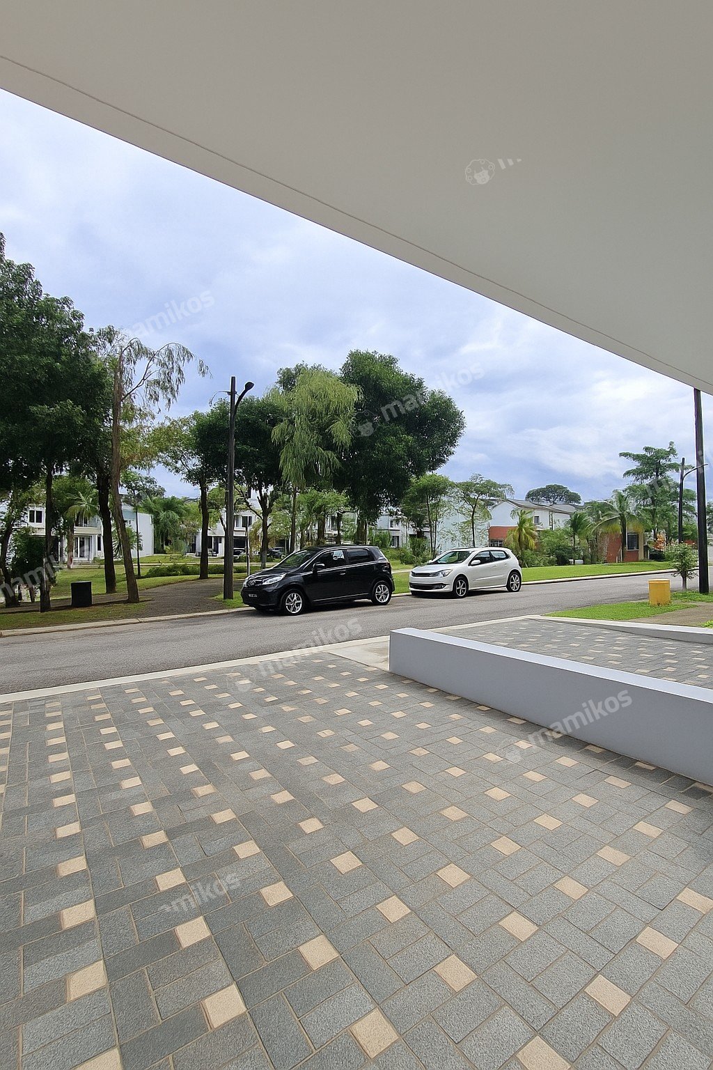 Rumah Sertifikat SHM 4 Kamar Tidur 3 Kamar Mandi Kota Wisata Jakarta Timur - Photo 2