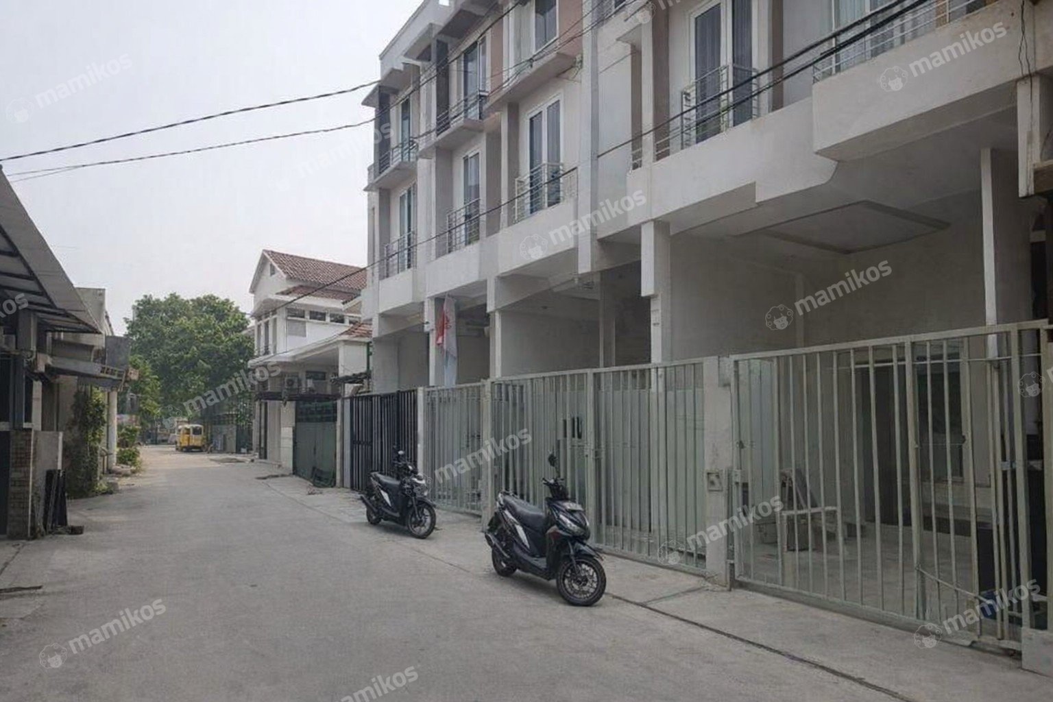 Rumah Baru Sertifikat SHM 3 Kamar Tidur Taman Ratu Jakarta Barat - Photo 4