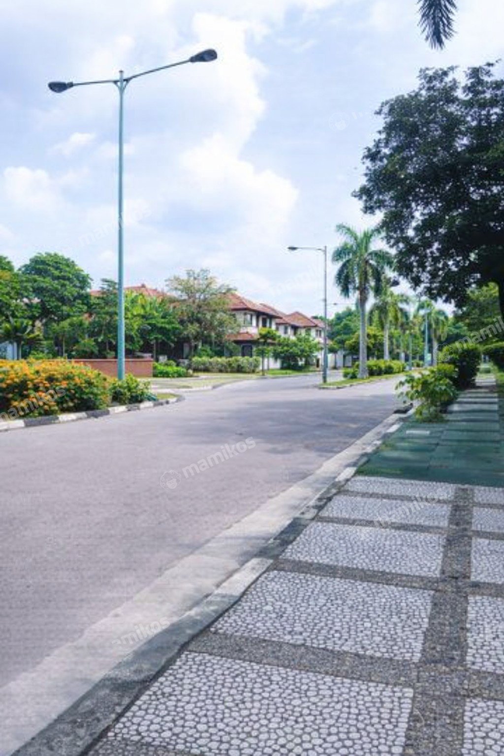 Rumah Sertifikat SHM 6 Kamar Tidur 6 Kamar Mandi Kembangan Jakarta Barat - Photo 3
