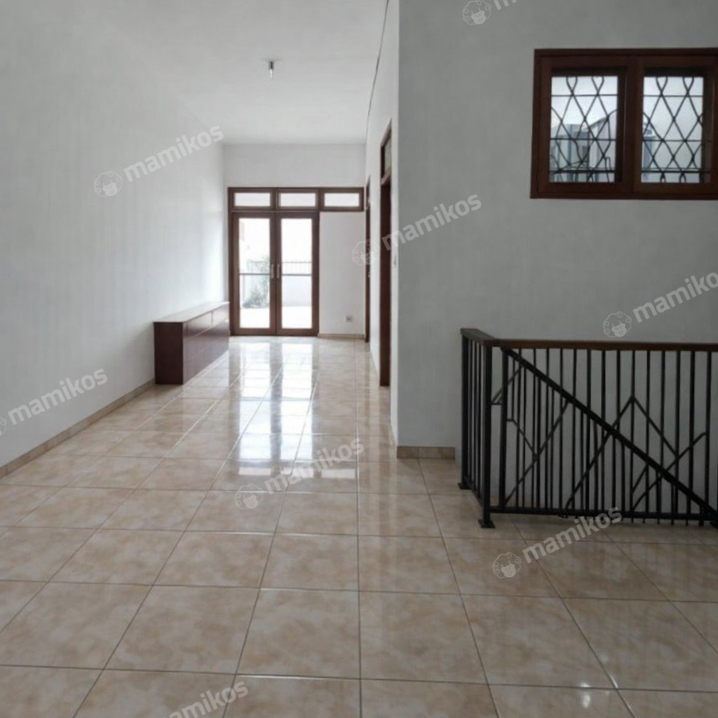 Rumah Sertifikat SHM 4 Kamar Tidur 3 Kamar Mandi Duren Sawit Jakarta Timur - Photo 5