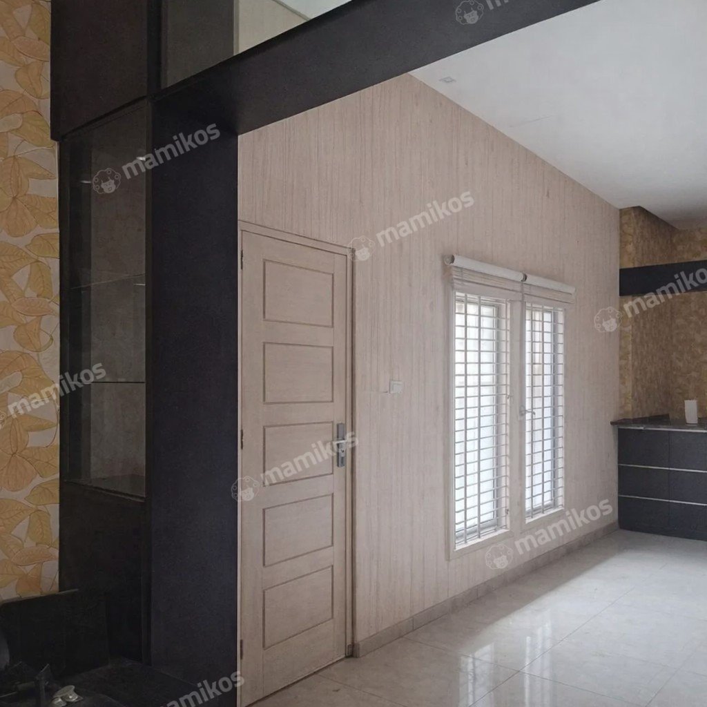 Rumah Sertifikat SHM 4 Kamar Tidur 3 Kamar Mandi Citra Garden Jakarta Barat - Photo 2
