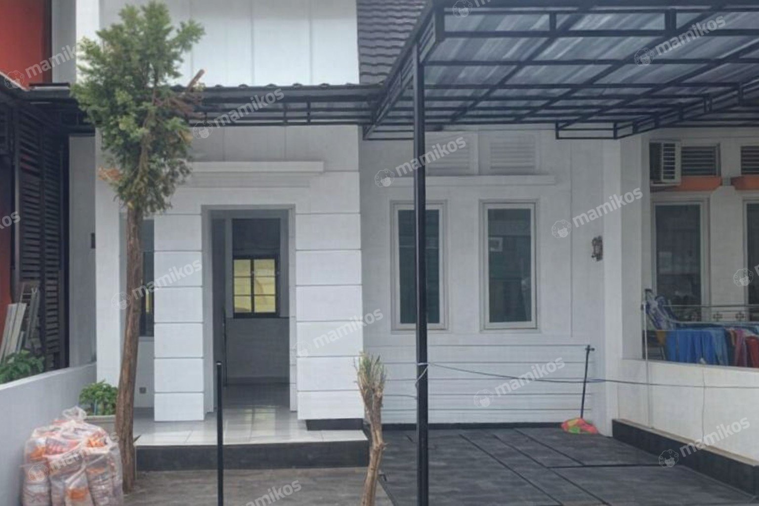 Rumah Sertifikat HGB 2 Kamar Tidur 1 Kamar Mandi Kota Wisata Jakarta Timur