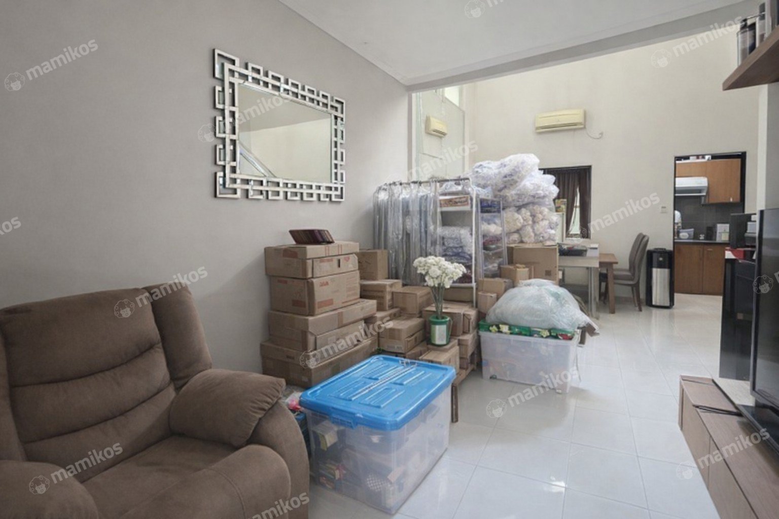 Rumah Sertifikat SHM 2 Kamar Tidur 2 Kamar Mandi Raffles Hills Jakarta Timur