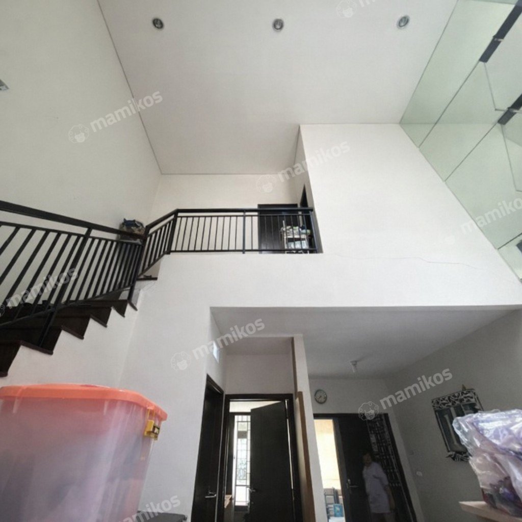 Rumah Sertifikat SHM 2 Kamar Tidur 2 Kamar Mandi Raffles Hills Jakarta Timur - Photo 3