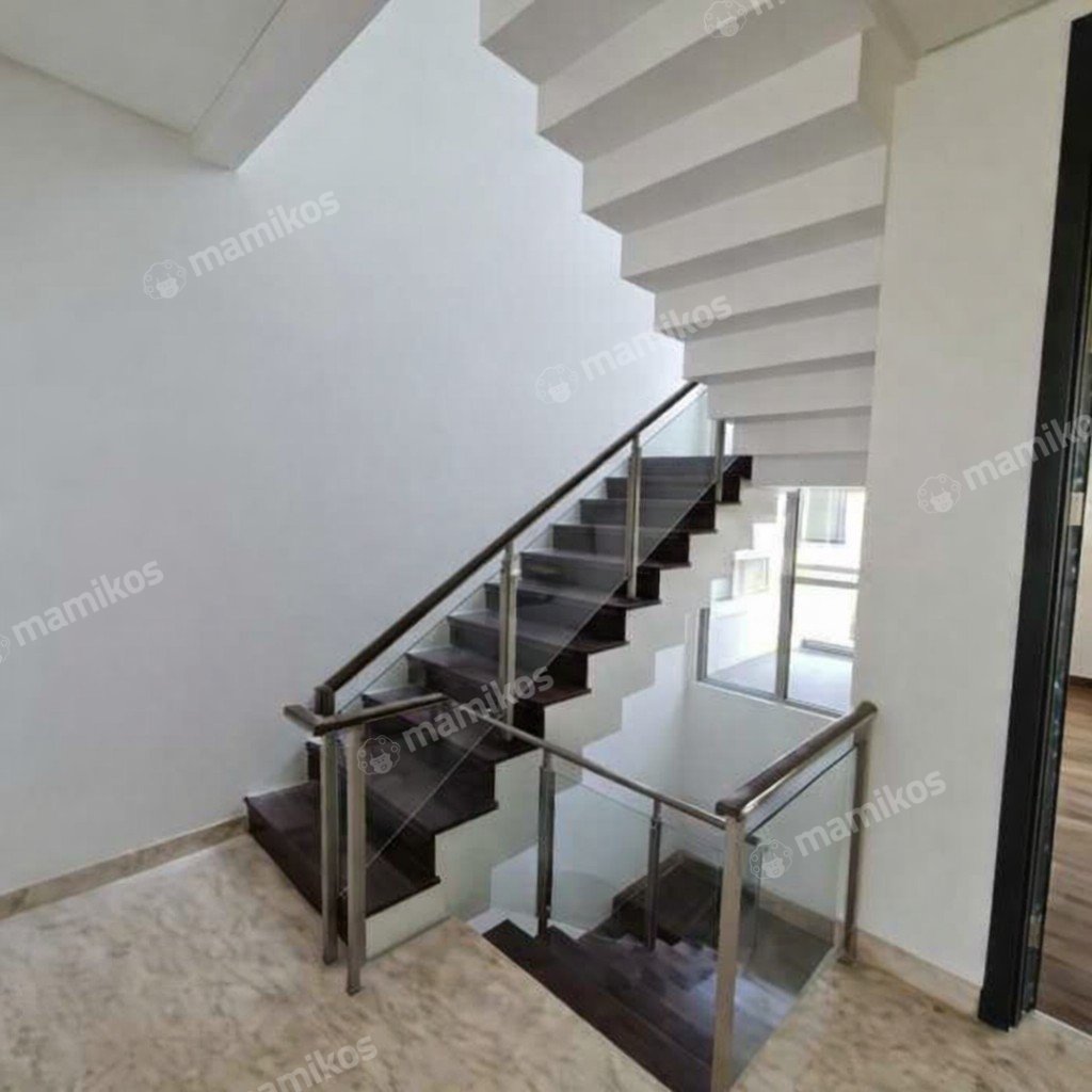 Rumah 7 Kamar Tidur 8 Kamar Mandi 3 Lantai Golf Island Jakarta Utara - Photo 3