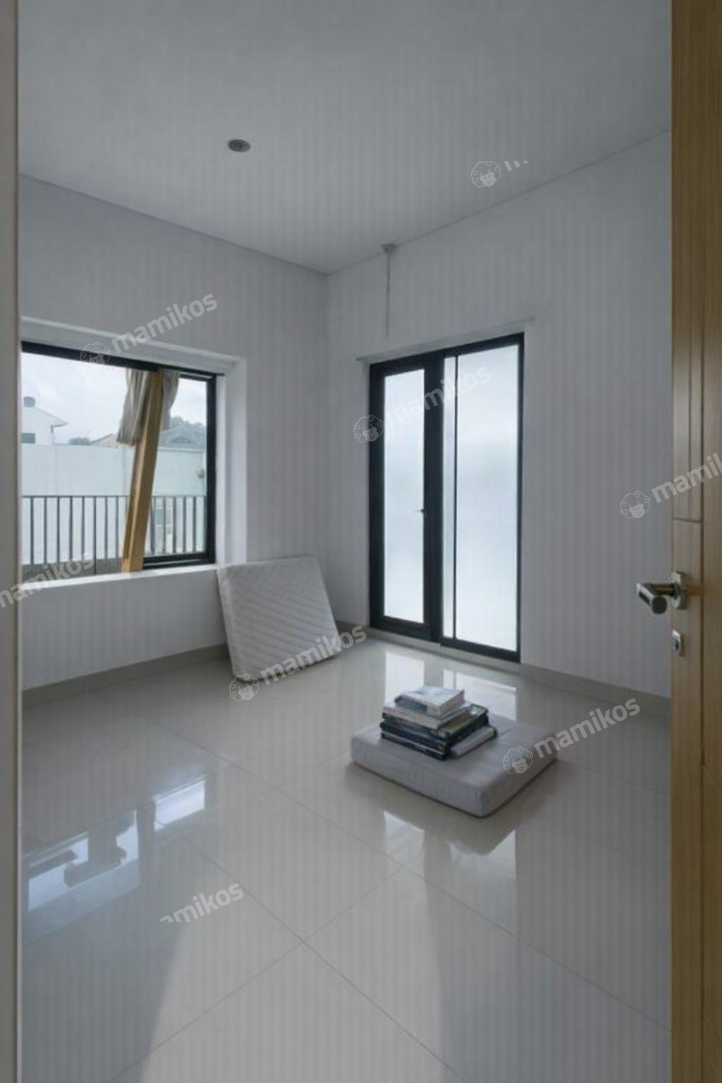 Rumah Sertifikat HGB 4 Kamar Tidur 4 Kamar Mandi Jakarta Garden City Jakarta Timur - Photo 2